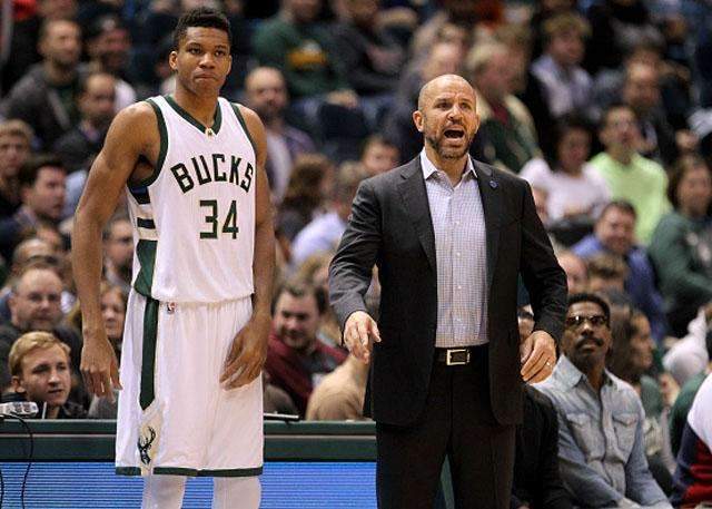 再以反手加 再以反手加